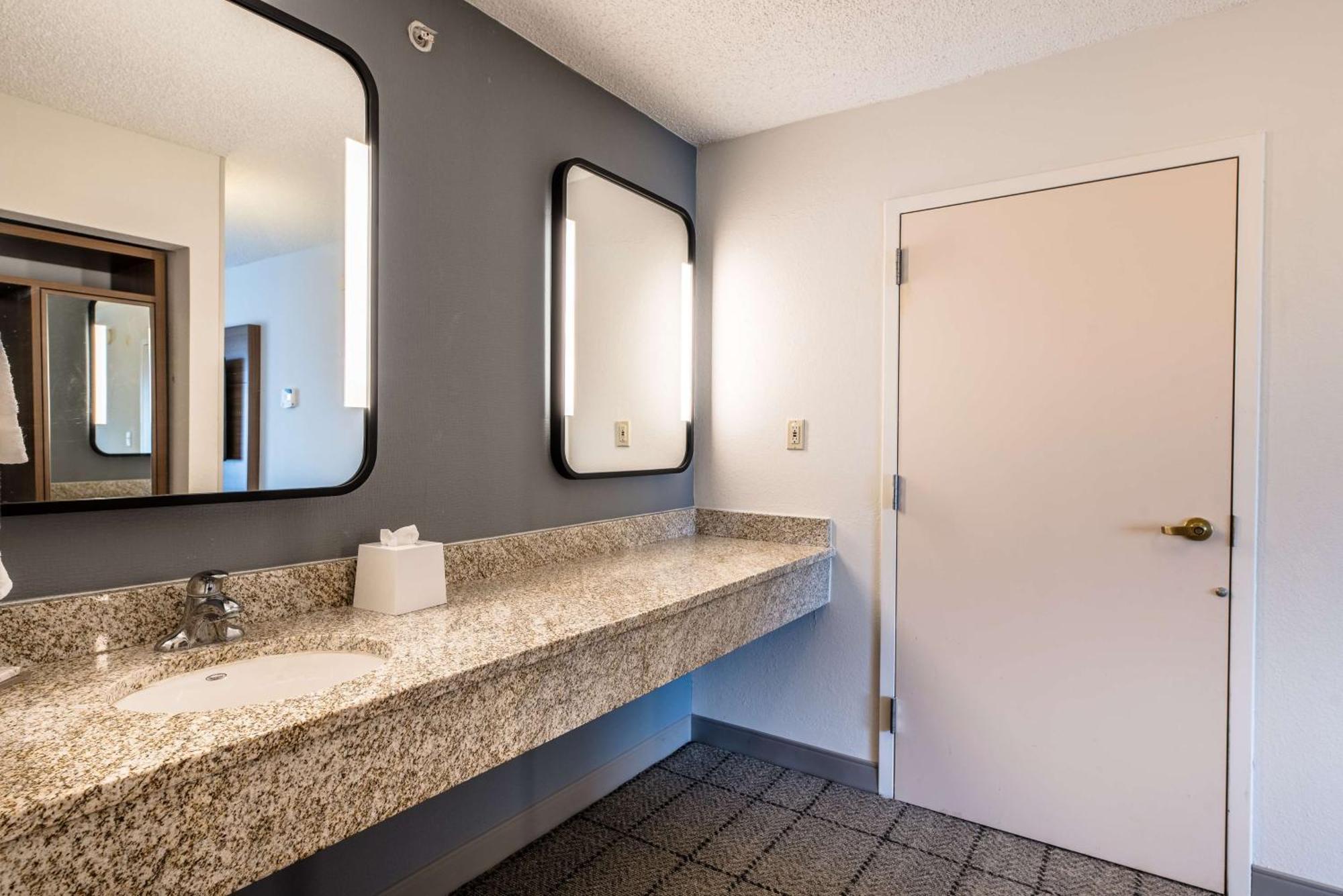 Sonesta Select Dallas Richardson Exterior photo